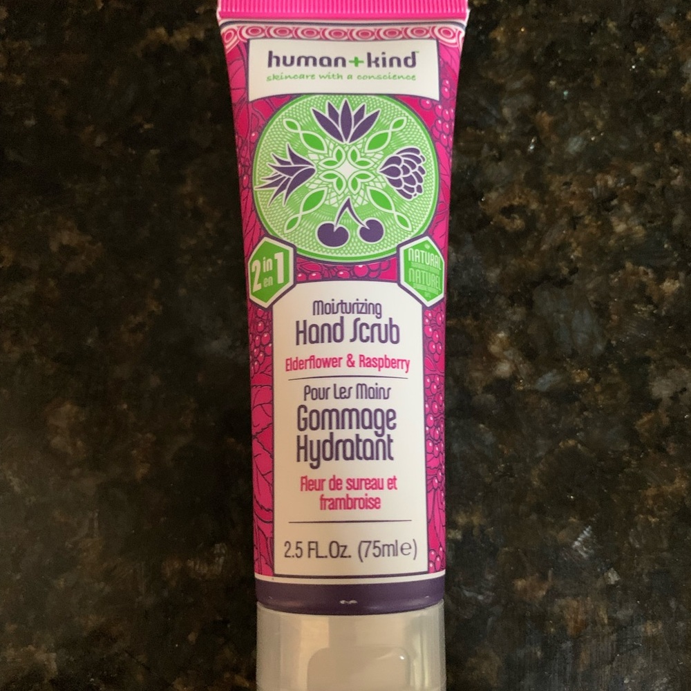 Hand scrub